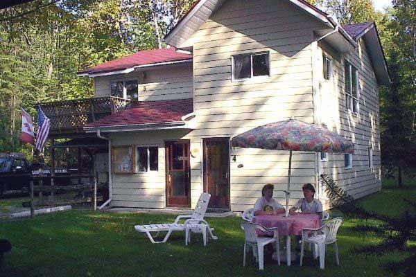 Sunny Birch Cottages Sauble Beach Exteriör bild