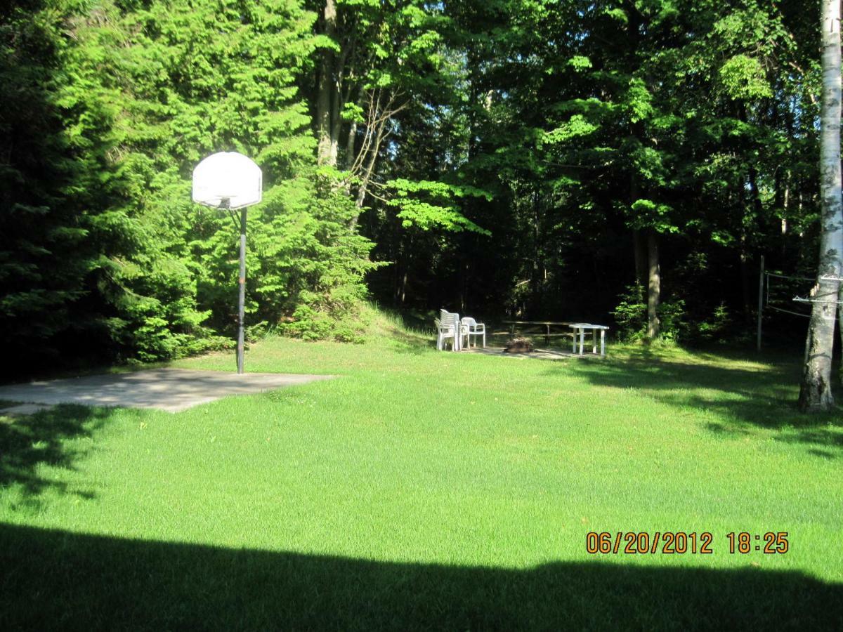 Sunny Birch Cottages Sauble Beach Exteriör bild